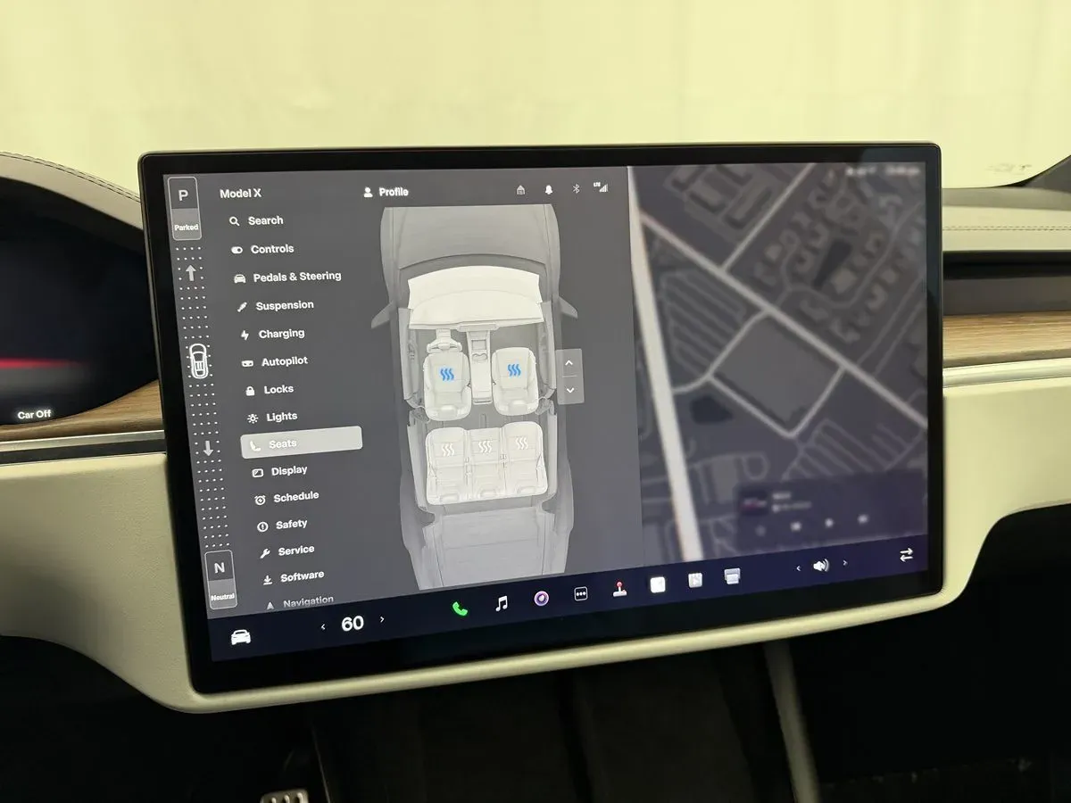 Tesla Model X photo 26