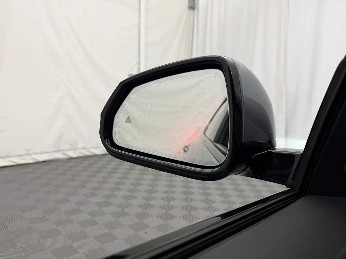 BMW 2 Series photo 14
