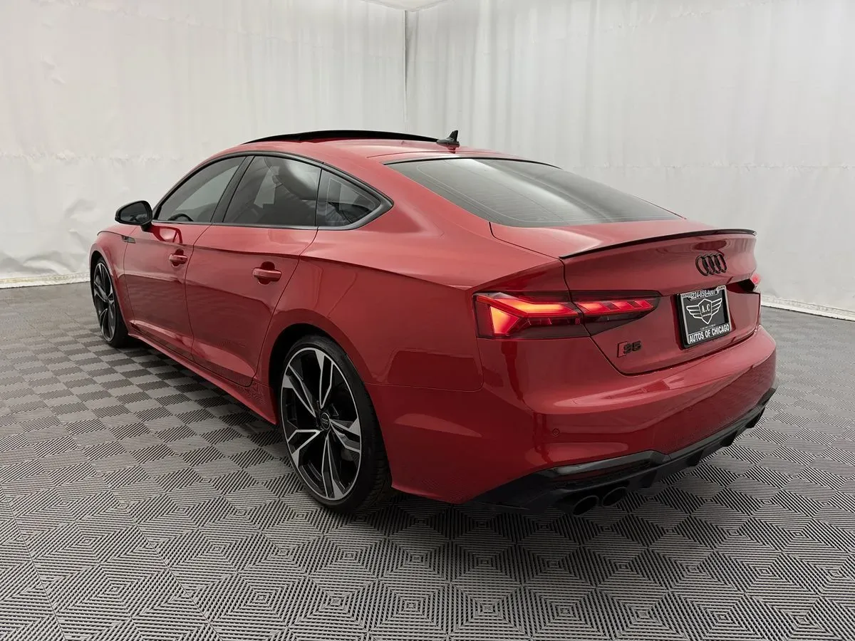 Audi S5 photo 4