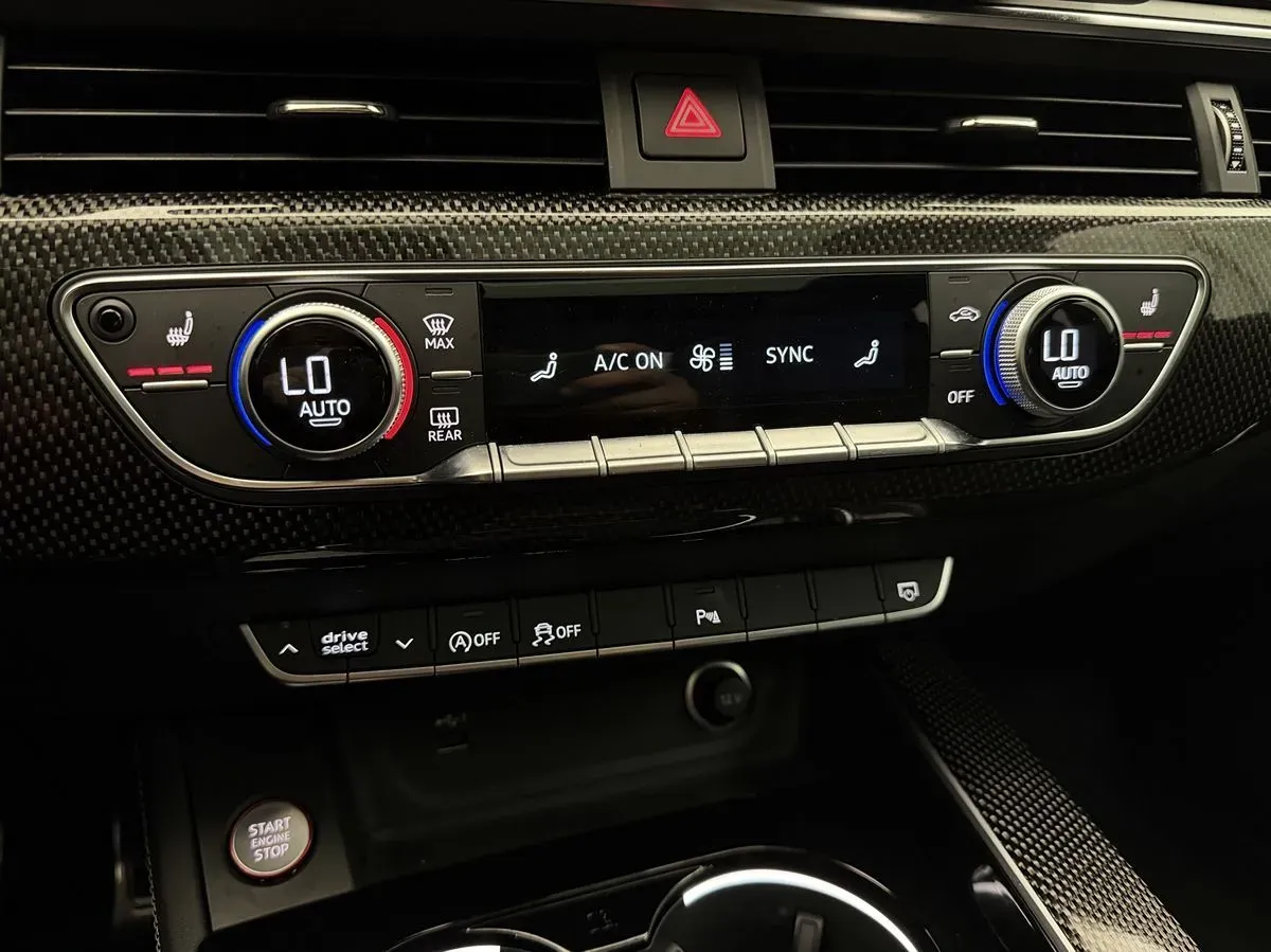 Audi S5 photo 36