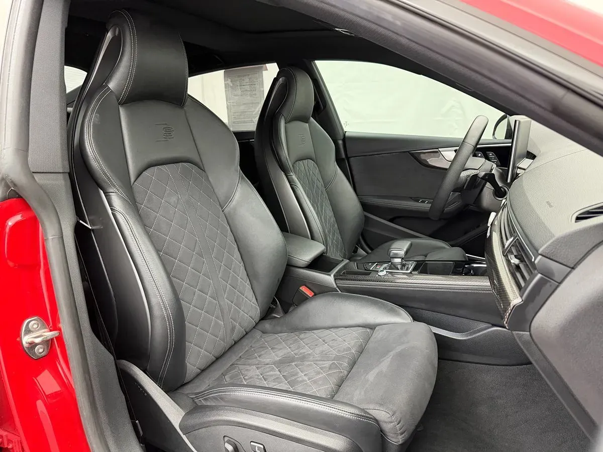 Audi S5 photo 40