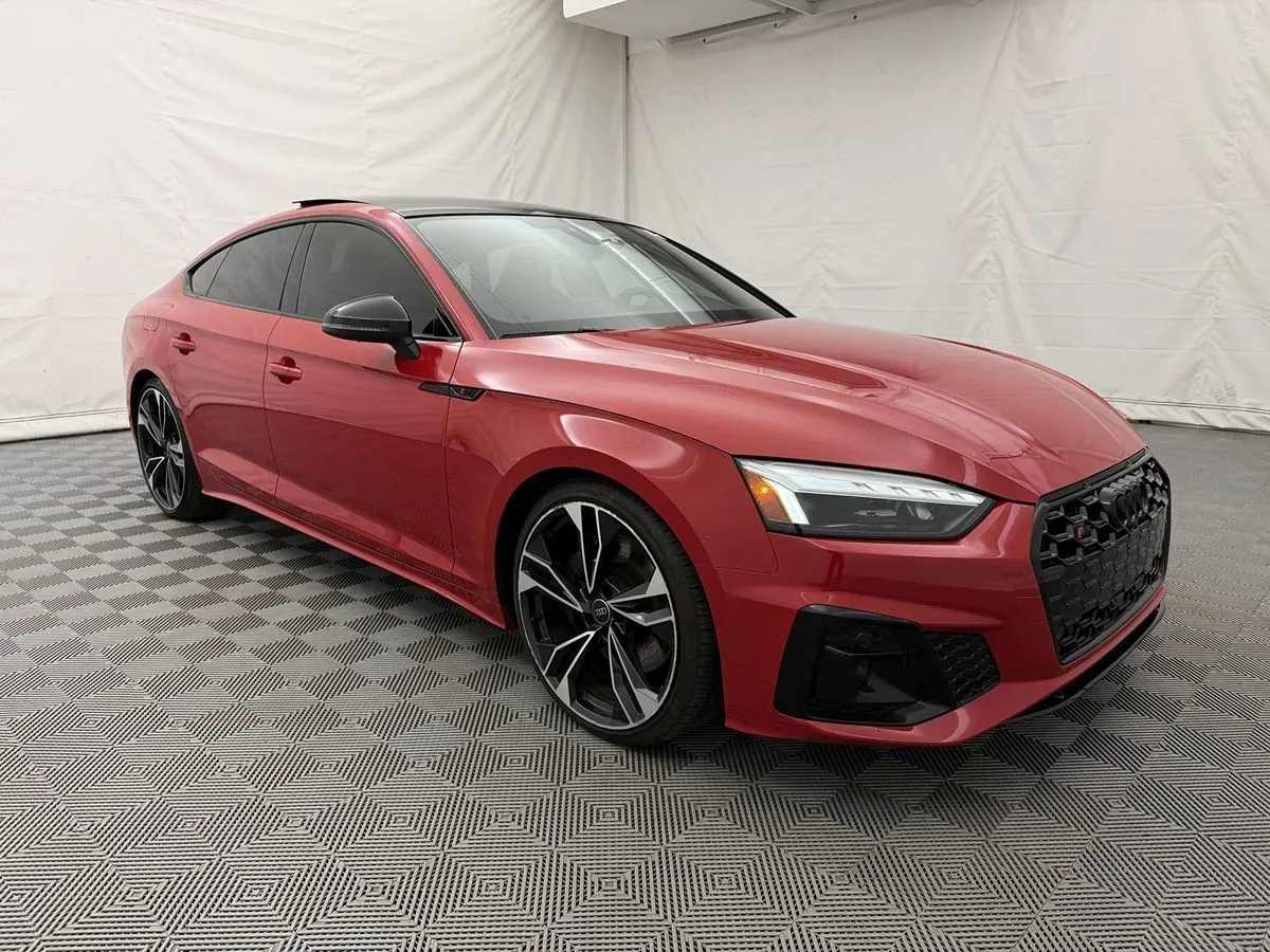 Audi S5 photo 2