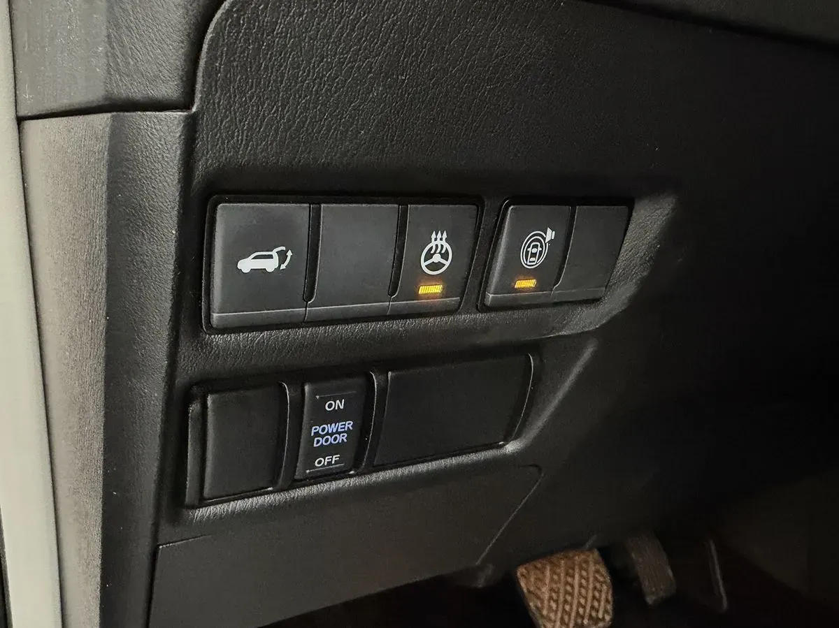 Infiniti QX80 photo 15