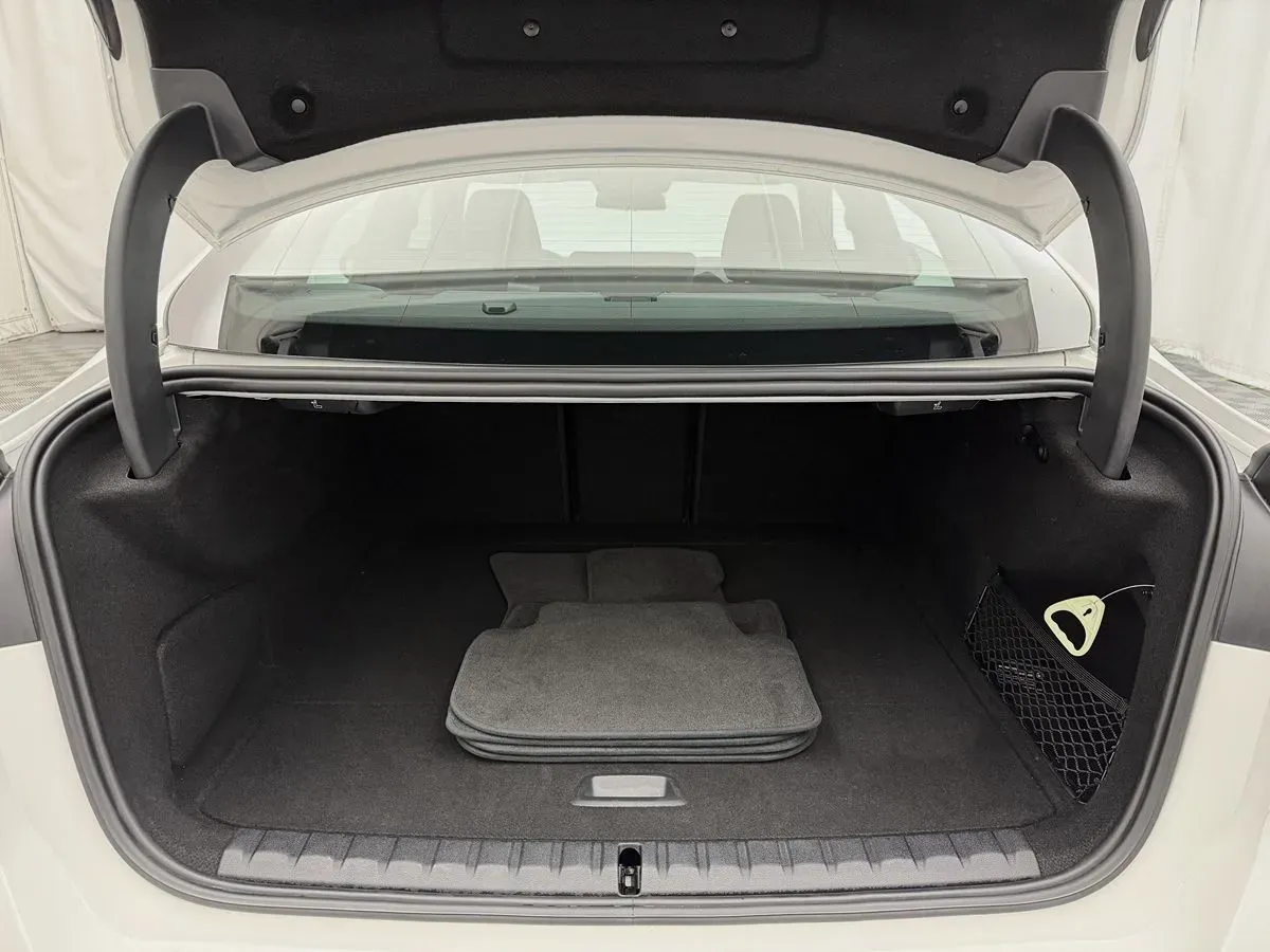 BMW 2 Series photo 38