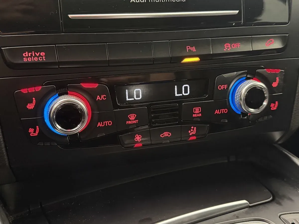 Audi SQ5 photo 24