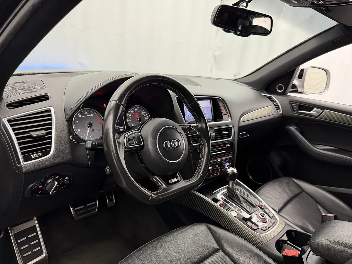 Audi SQ5 photo 8
