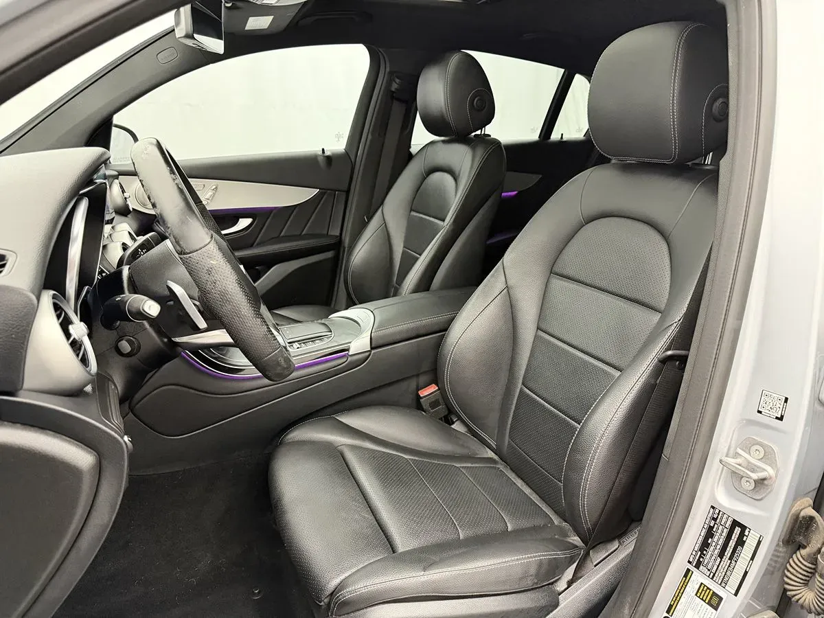 Mercedes-Benz GLC photo 9