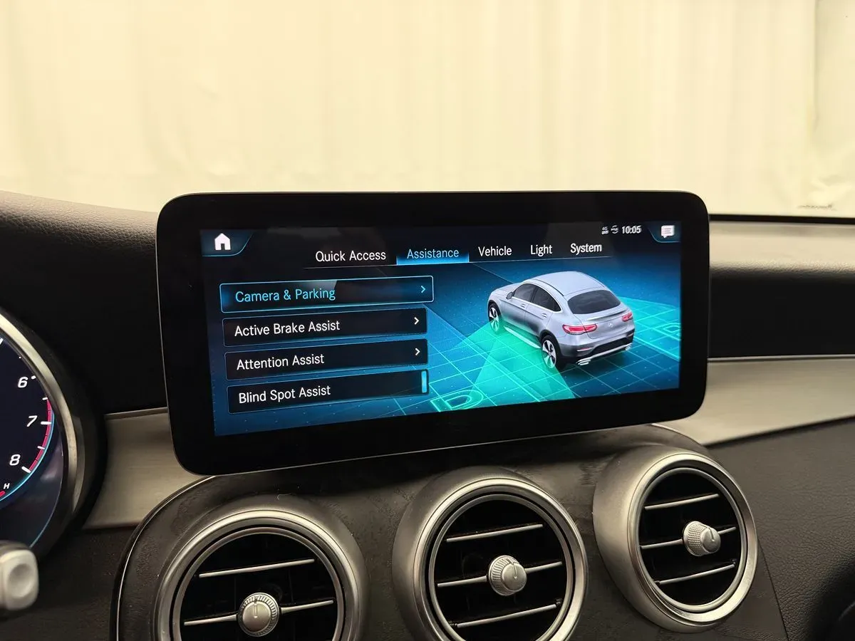 Mercedes-Benz GLC photo 18