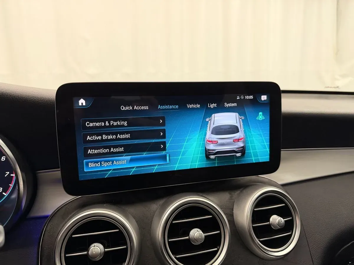 Mercedes-Benz GLC photo 21