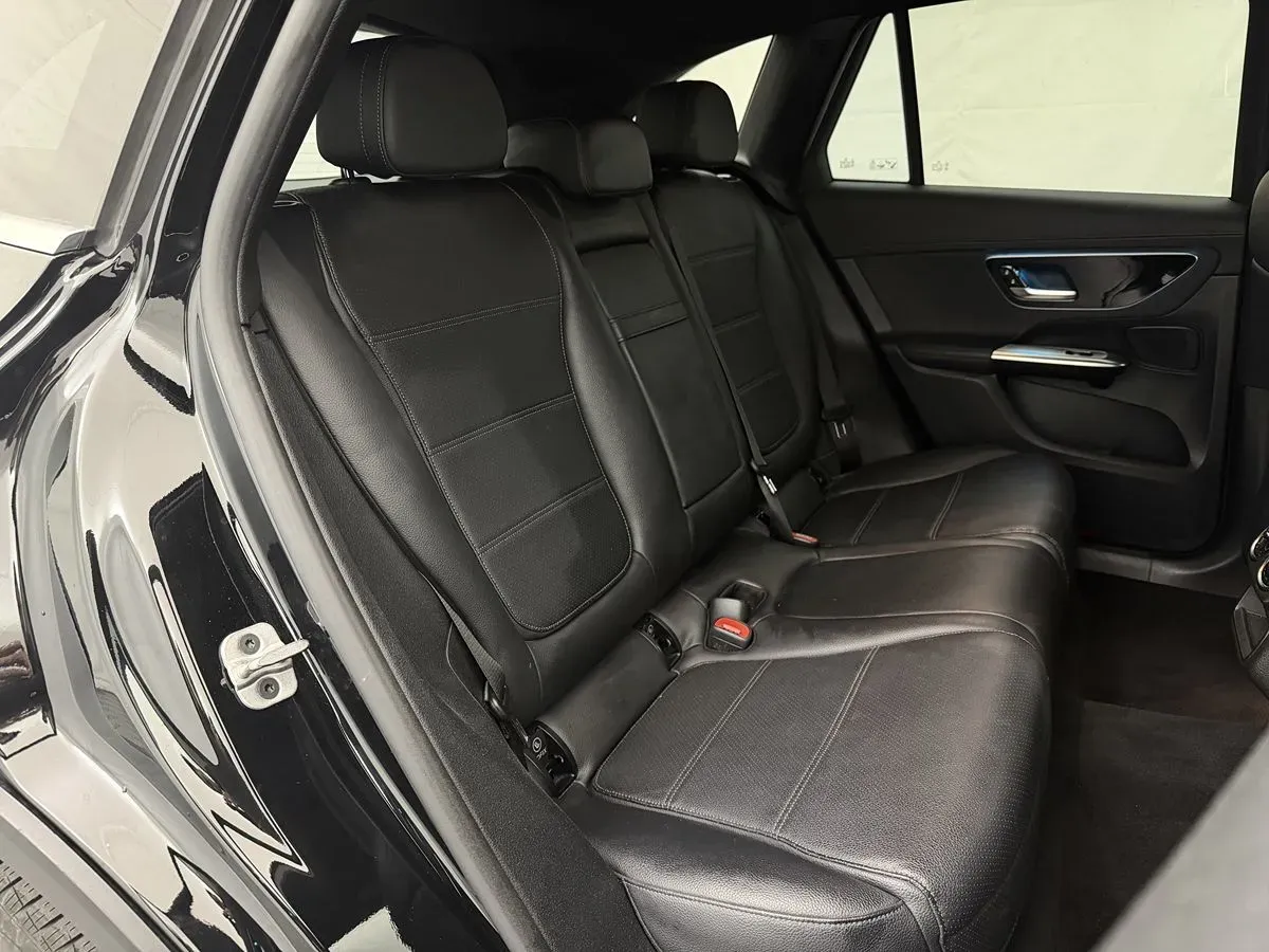 Mercedes-Benz GLC photo 49