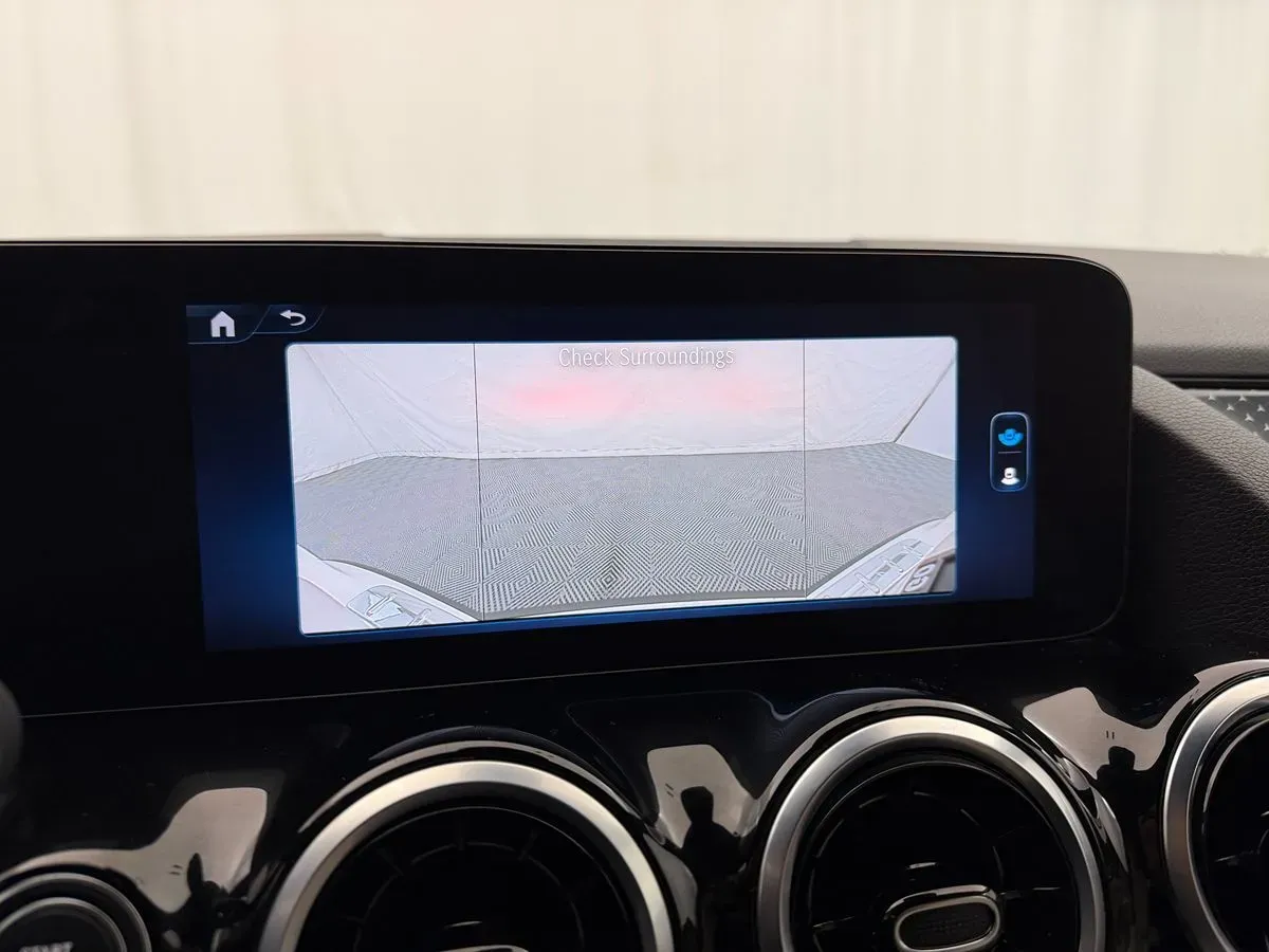 Mercedes-Benz GLA photo 25