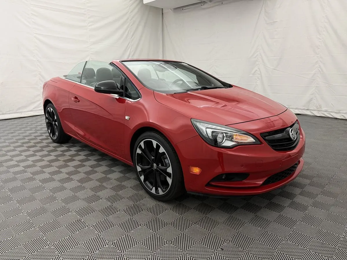 Buick Cascada photo 4