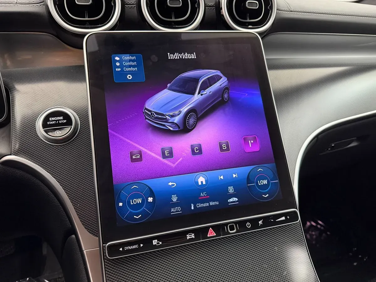 Mercedes-Benz GLC photo 35