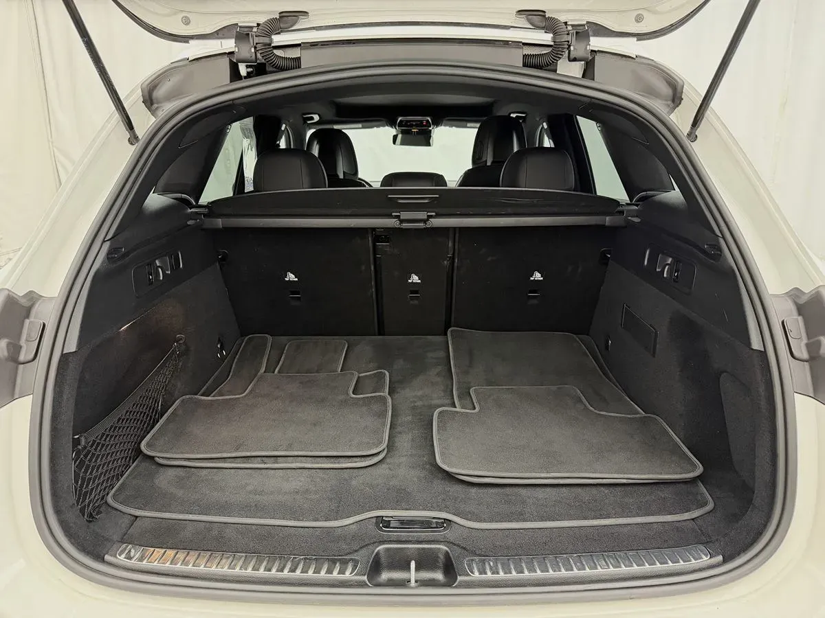 Mercedes-Benz GLC photo 49