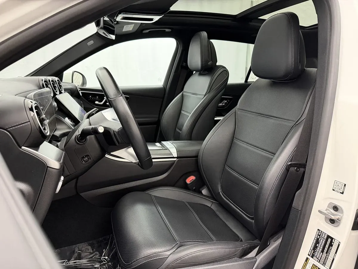 Mercedes-Benz GLC photo 9