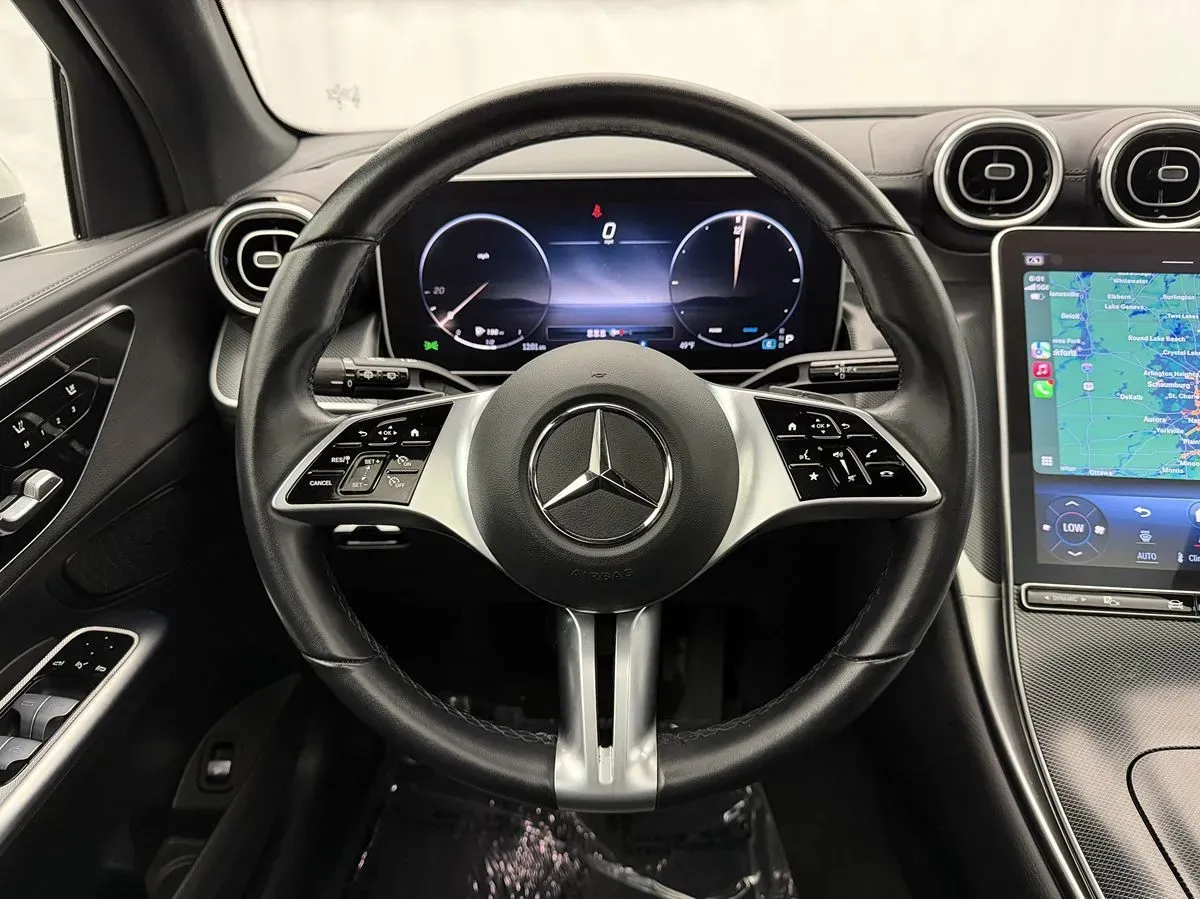 Mercedes-Benz GLC photo 10