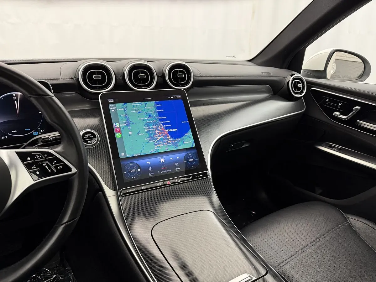 Mercedes-Benz GLC photo 23