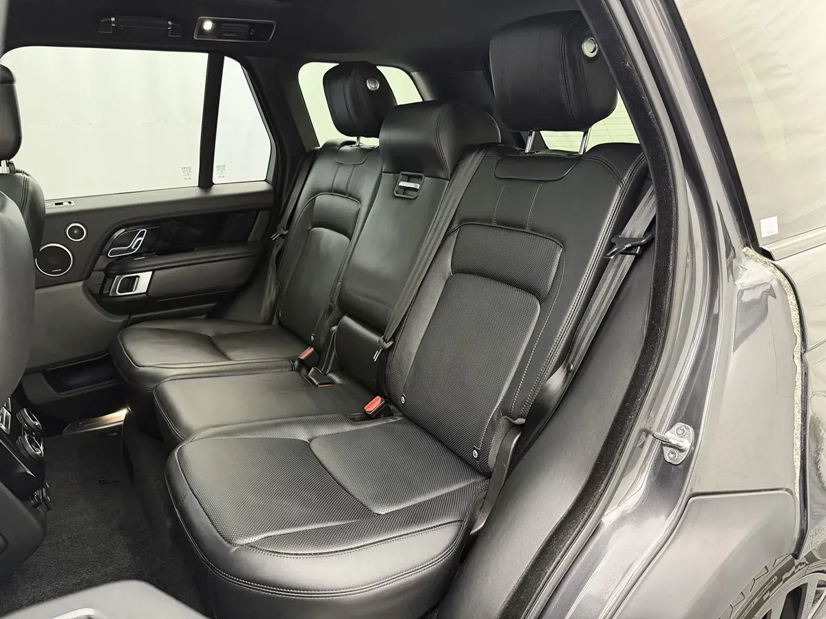 Land Rover Range Rover photo 38