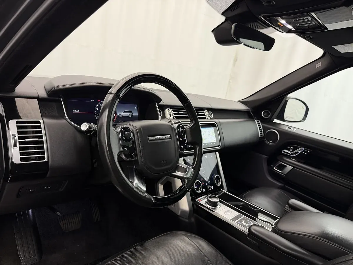 Land Rover Range Rover photo 9