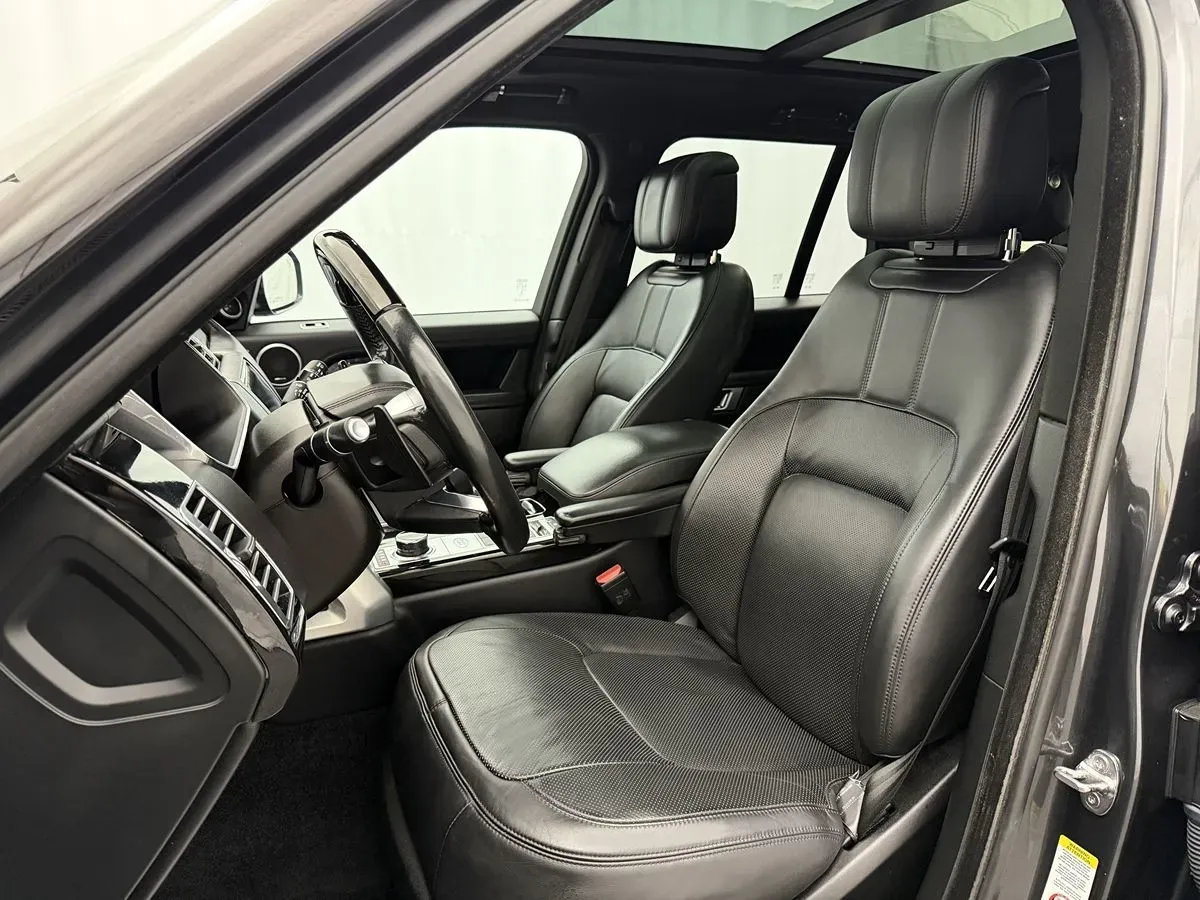 Land Rover Range Rover photo 11