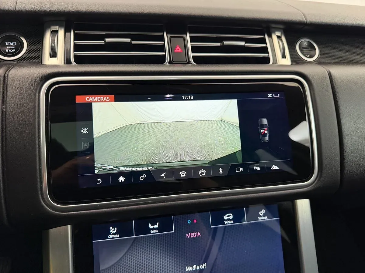 Land Rover Range Rover photo 23