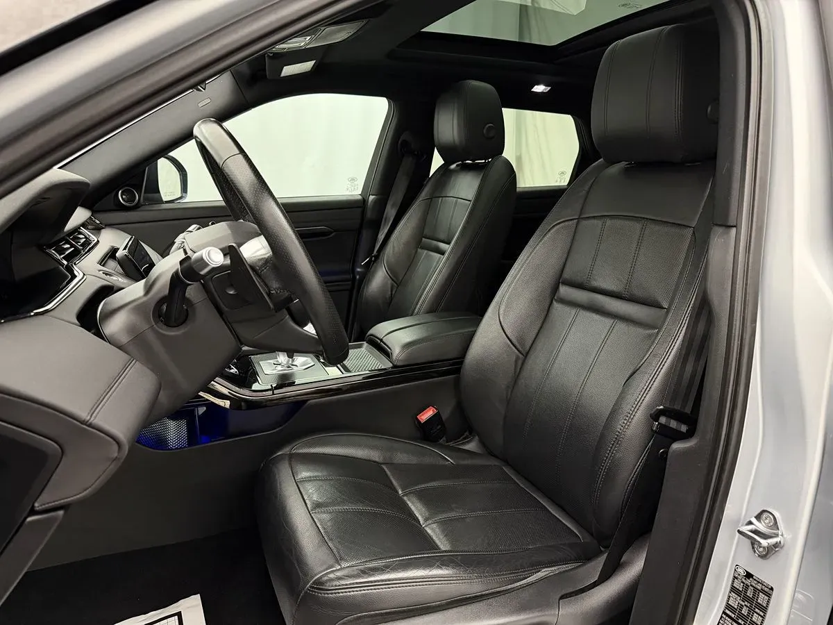 Land Rover Range Rover Evoque photo 8