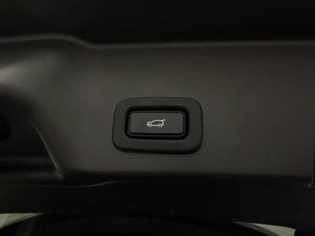 Land Rover Range Rover Evoque photo 37