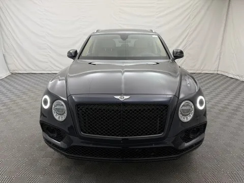 Another view of 2017 Bentley Bentayga W12 for sale in Arlington Heights, IL at Autos of Chicago