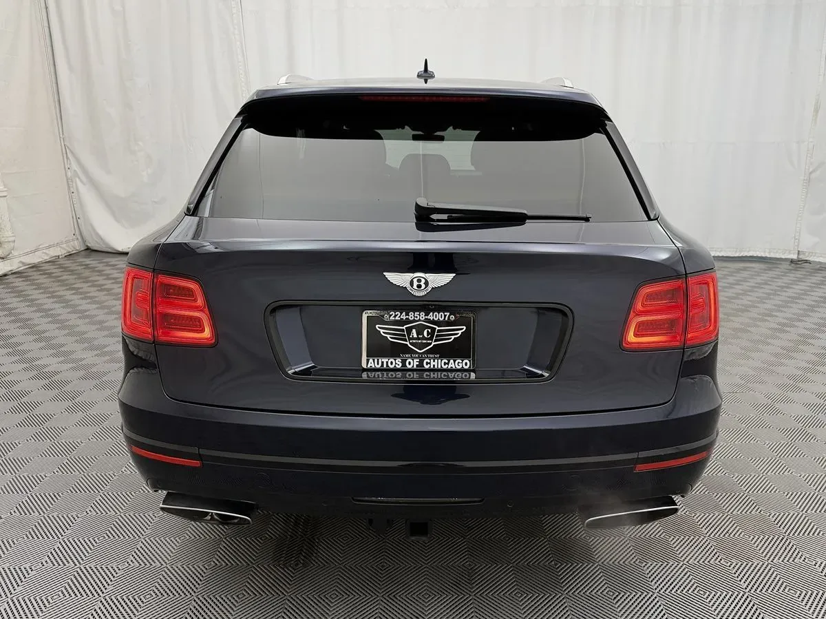 Bentley Bentayga photo 6