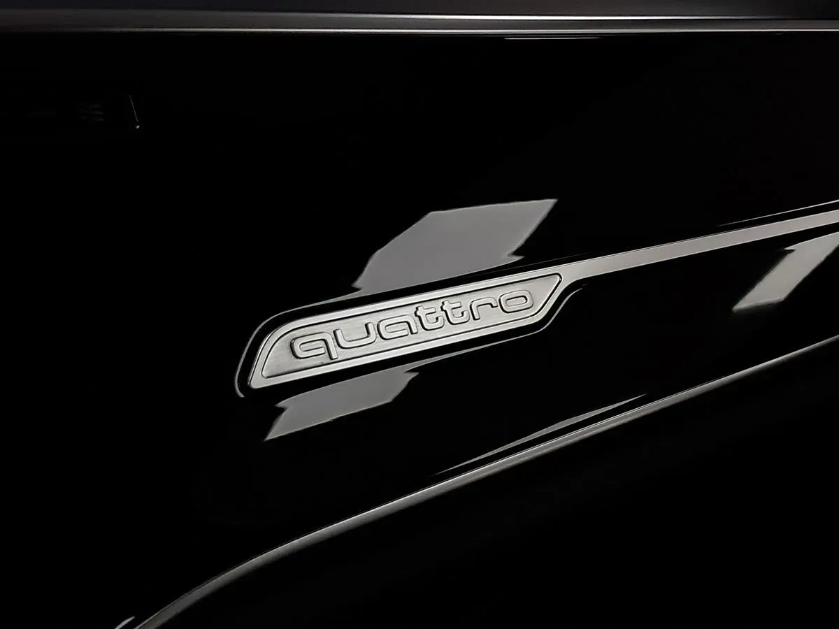 Audi A8 photo 64