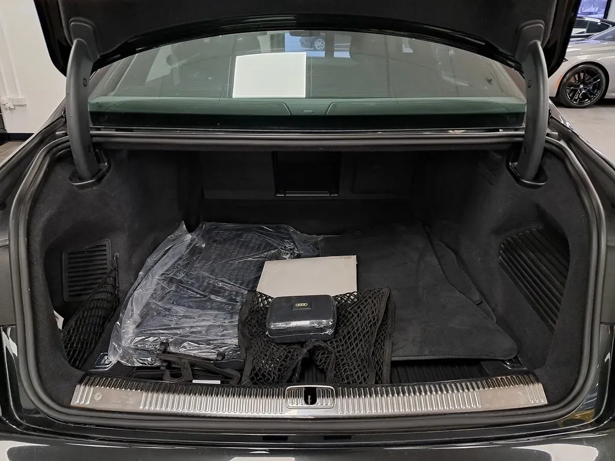 Audi A8 photo 66