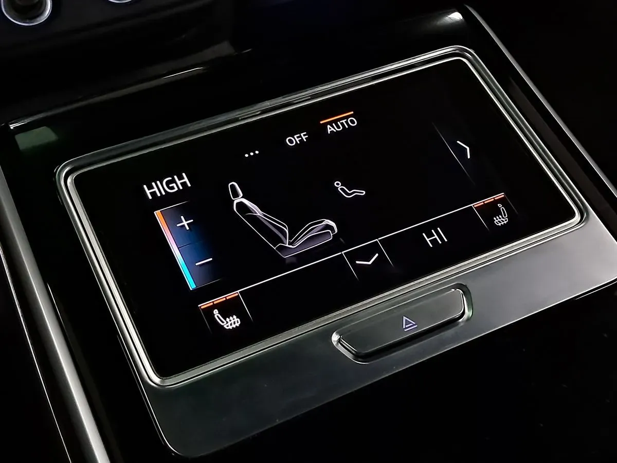 Audi A8 photo 59