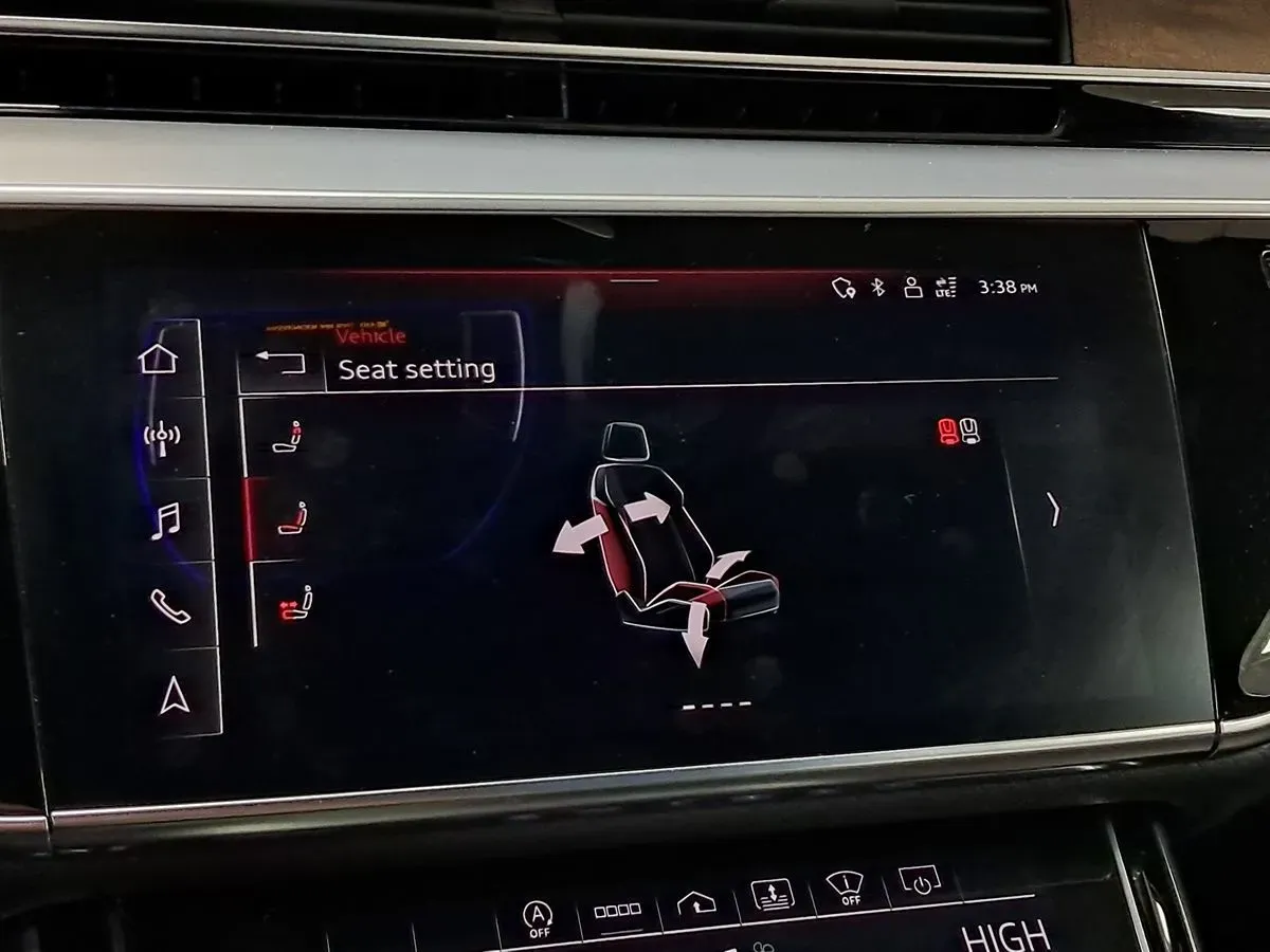 Audi A8 photo 41