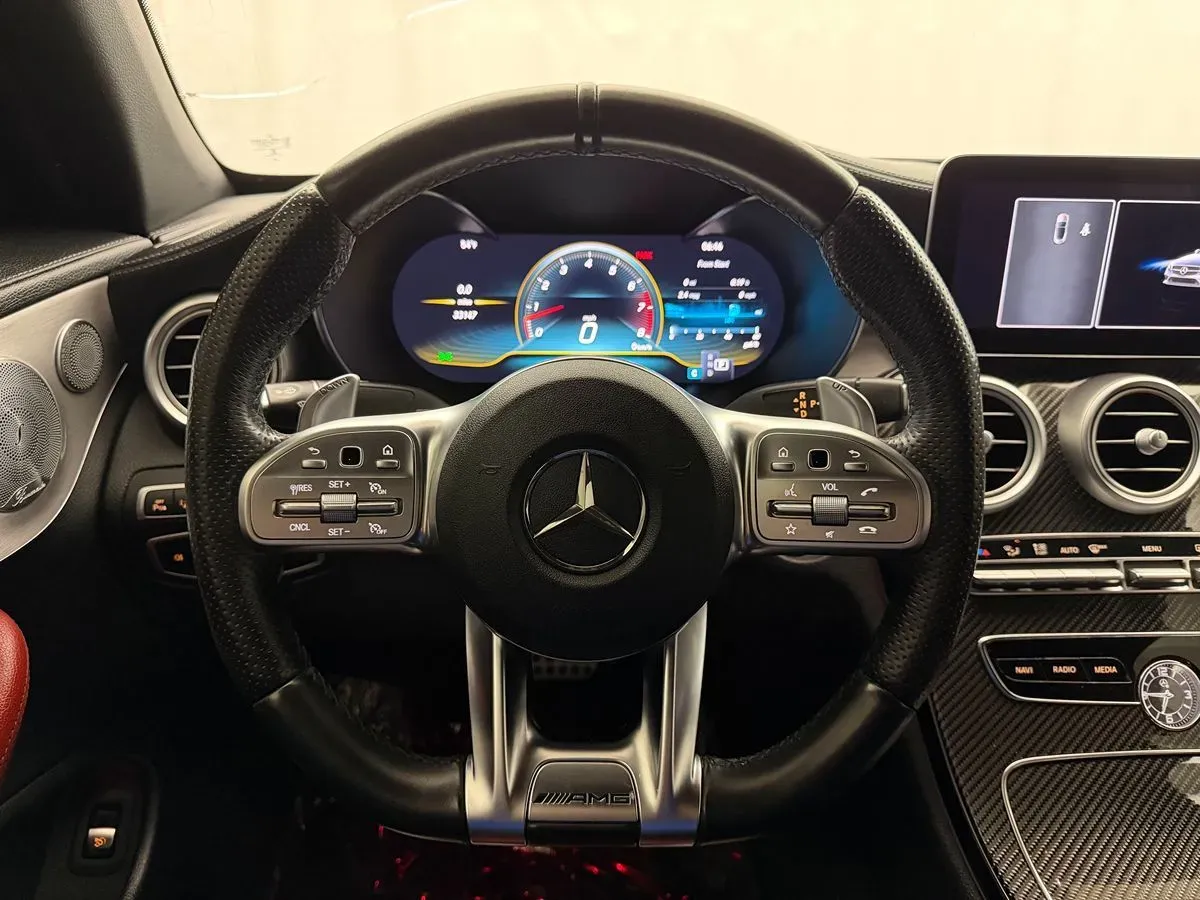 Mercedes-Benz C-Class photo 12