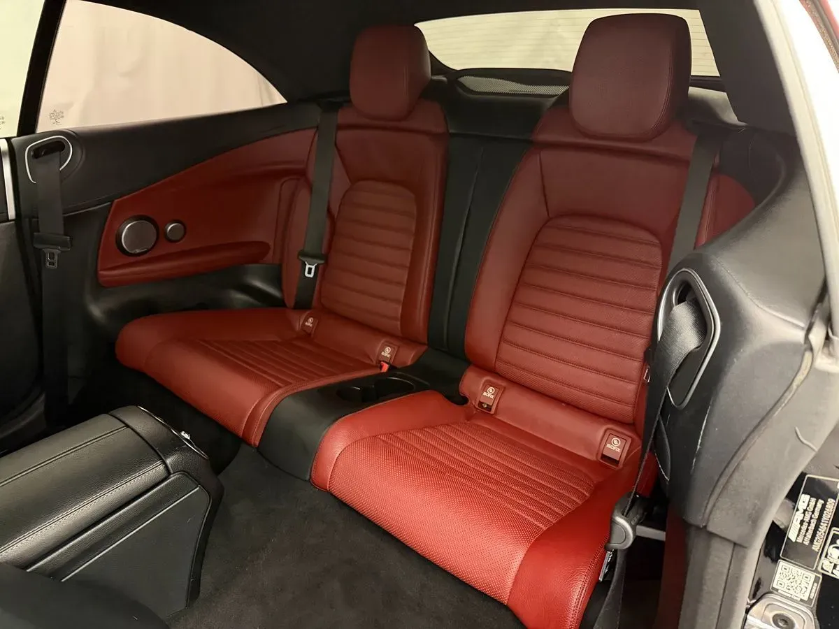 Mercedes-Benz C-Class photo 48