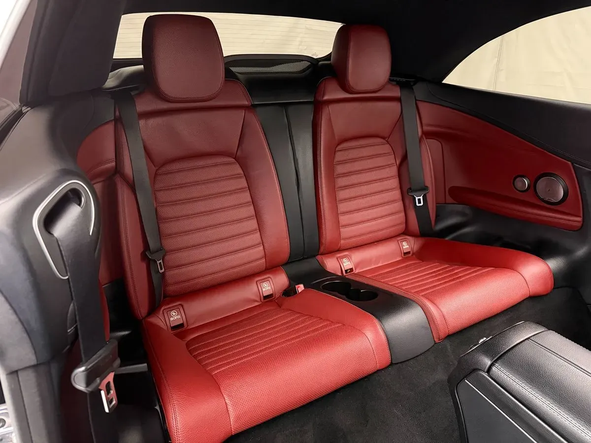 Mercedes-Benz C-Class photo 49