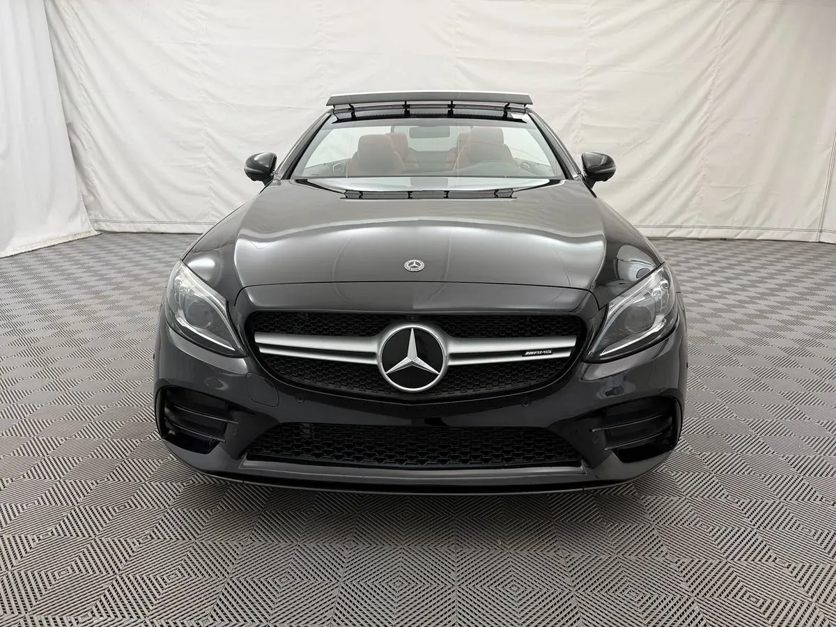 Mercedes-Benz C-Class photo 2