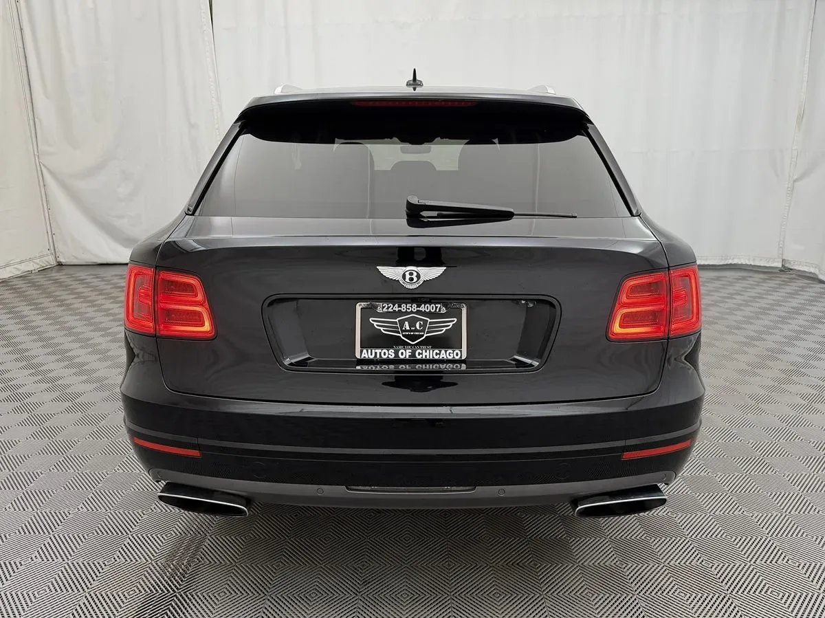 Bentley Bentayga photo 6