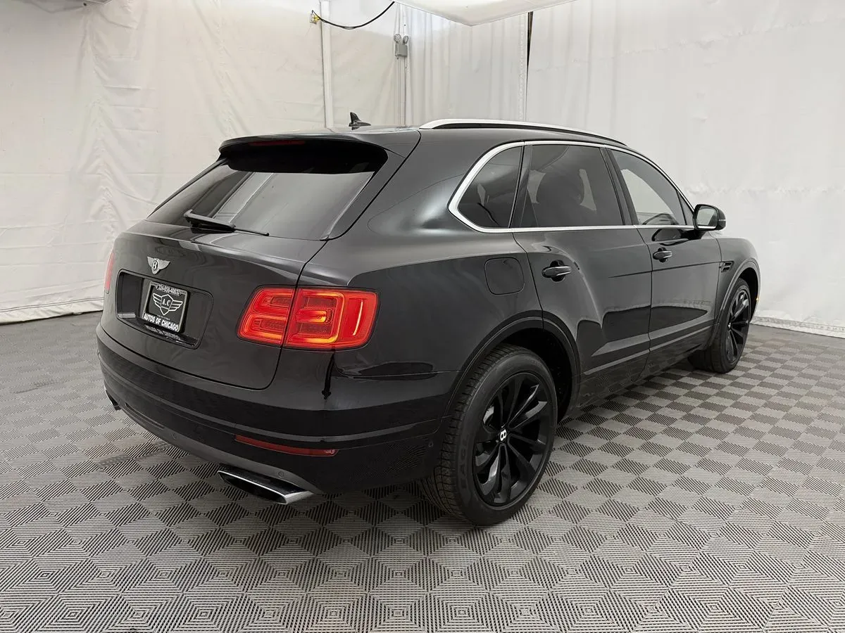 Bentley Bentayga photo 5