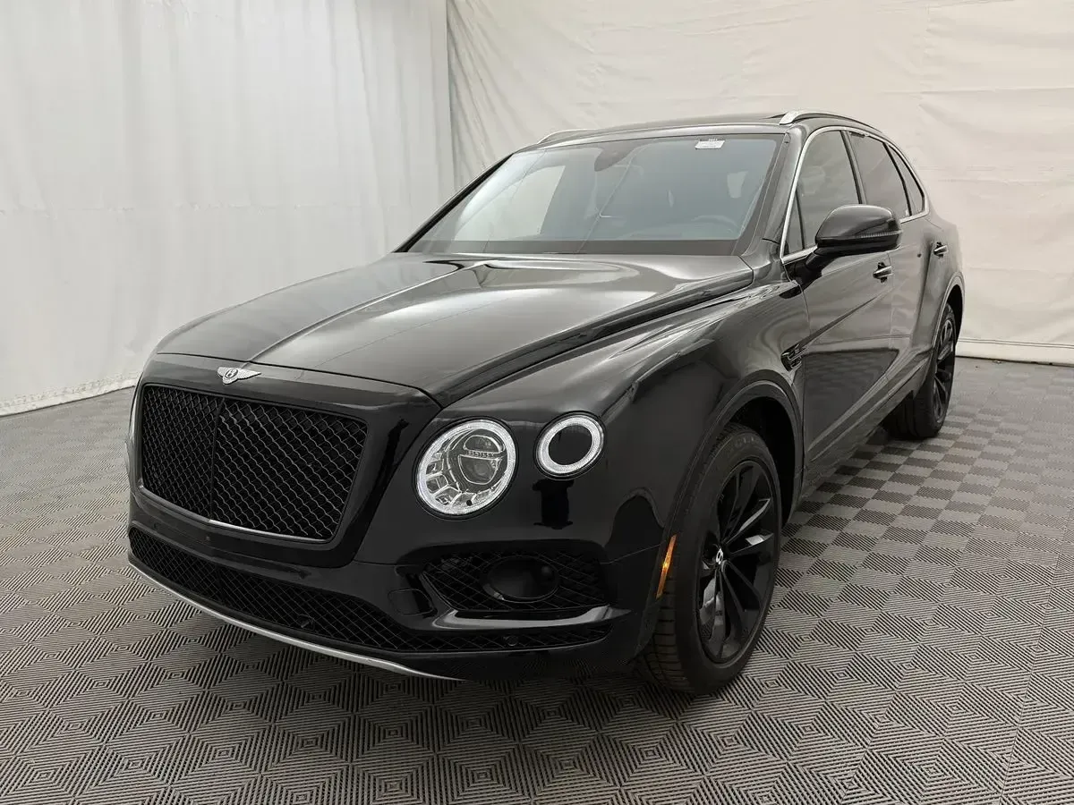 Bentley Bentayga photo 2
