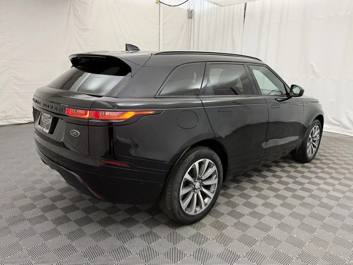 Land Rover Range Rover Velar photo 5