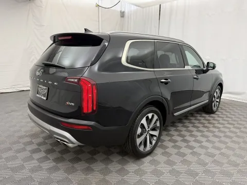 More photos of 2020 Kia Telluride S at Autos of Chicago, IL