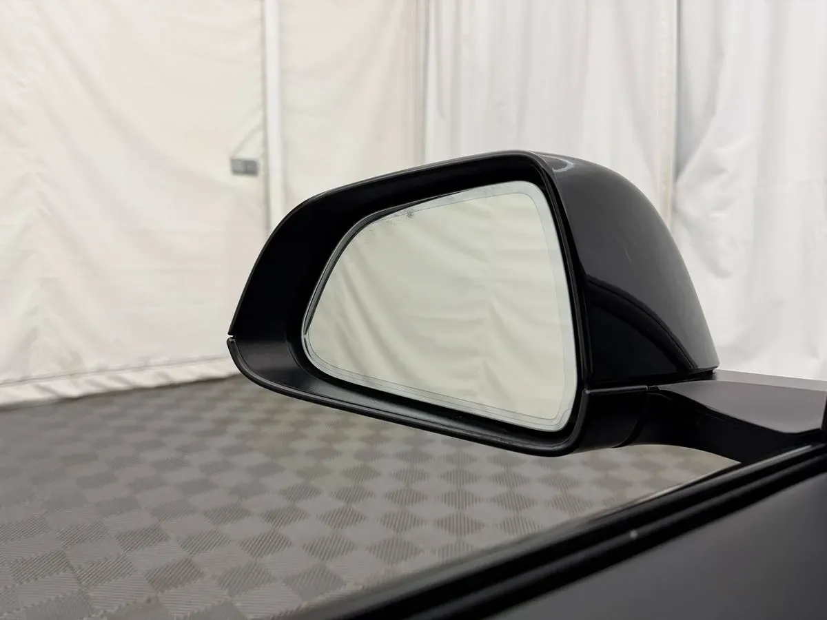 Tesla Model 3 photo 13