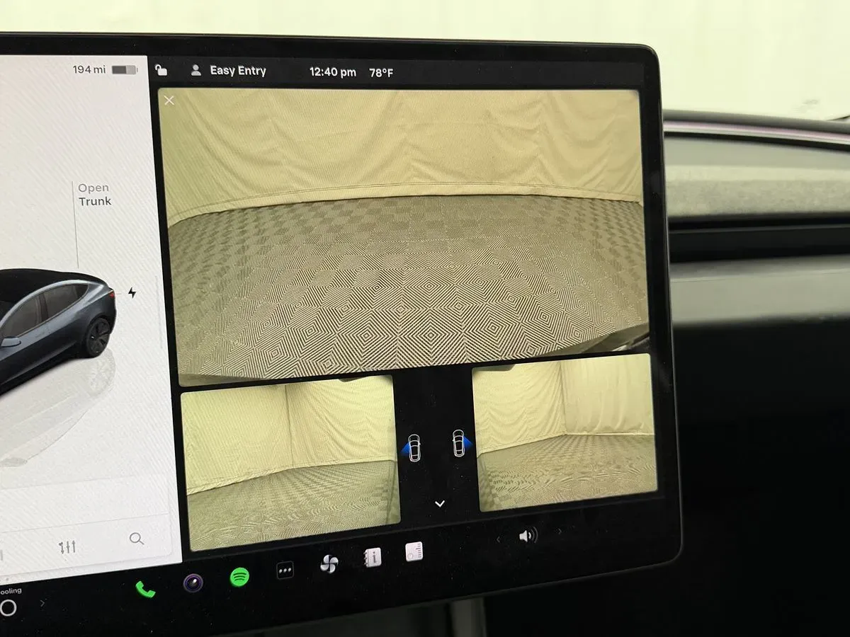 Tesla Model 3 photo 21