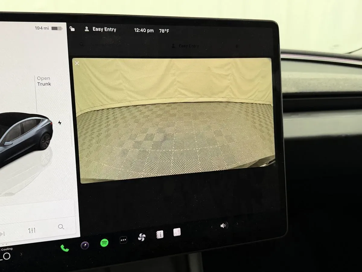 Tesla Model 3 photo 20
