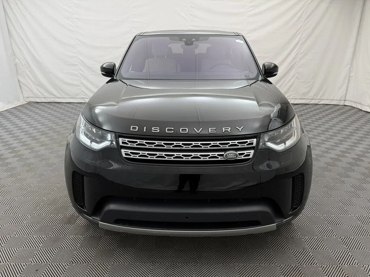 Land Rover Discovery photo 3