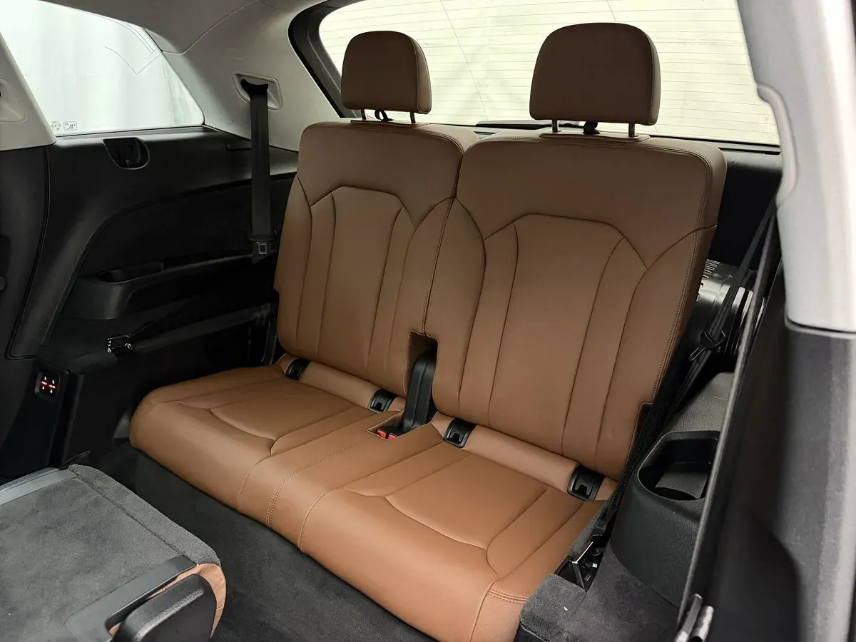 Audi Q7 photo 45