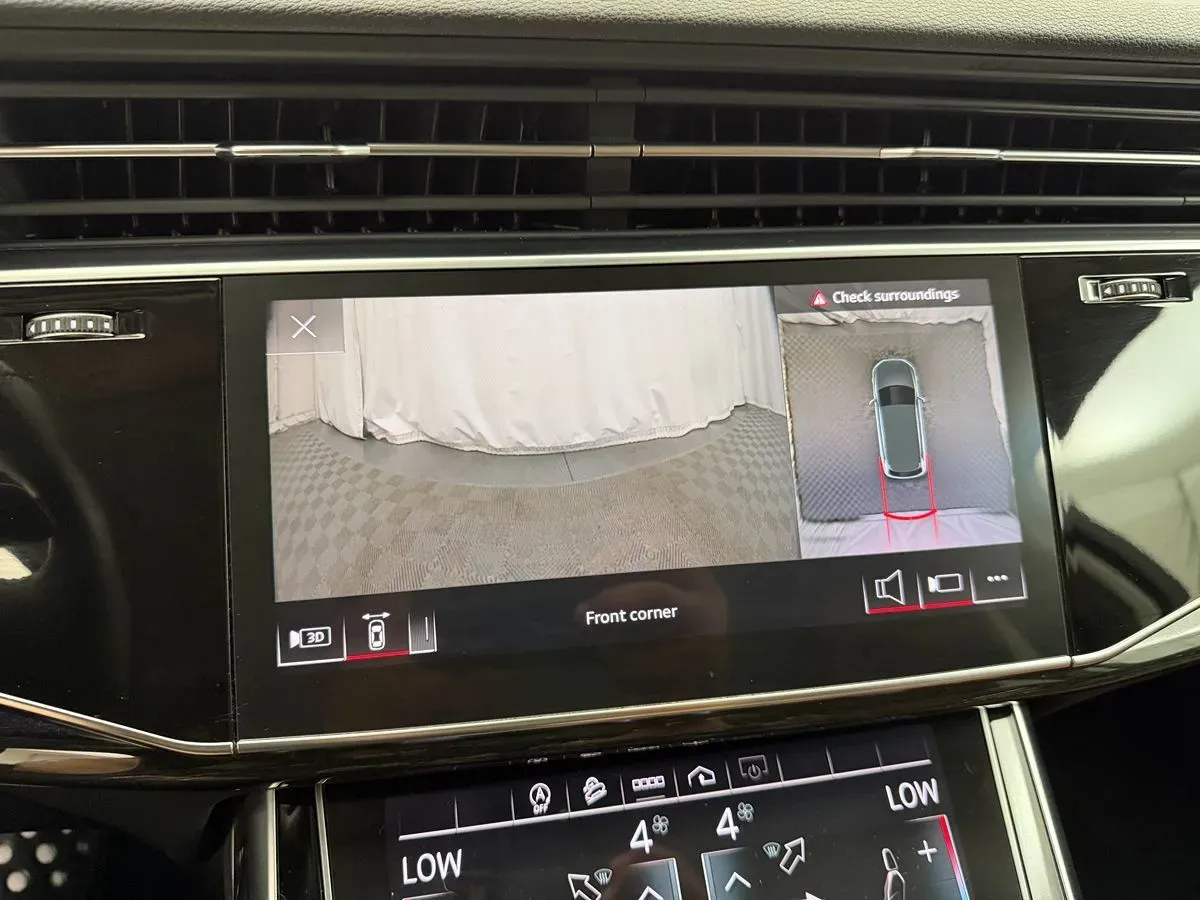 Audi Q7 photo 21