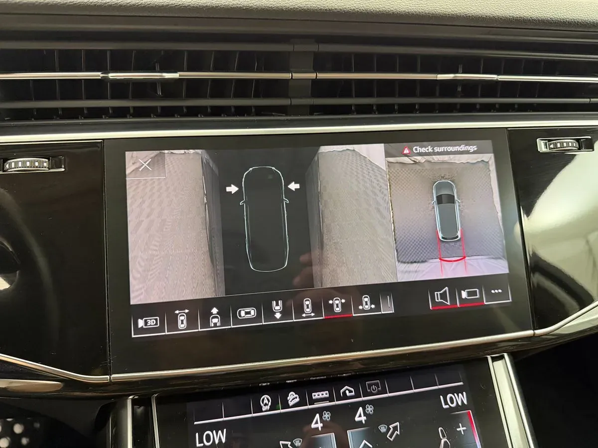 Audi Q7 photo 25
