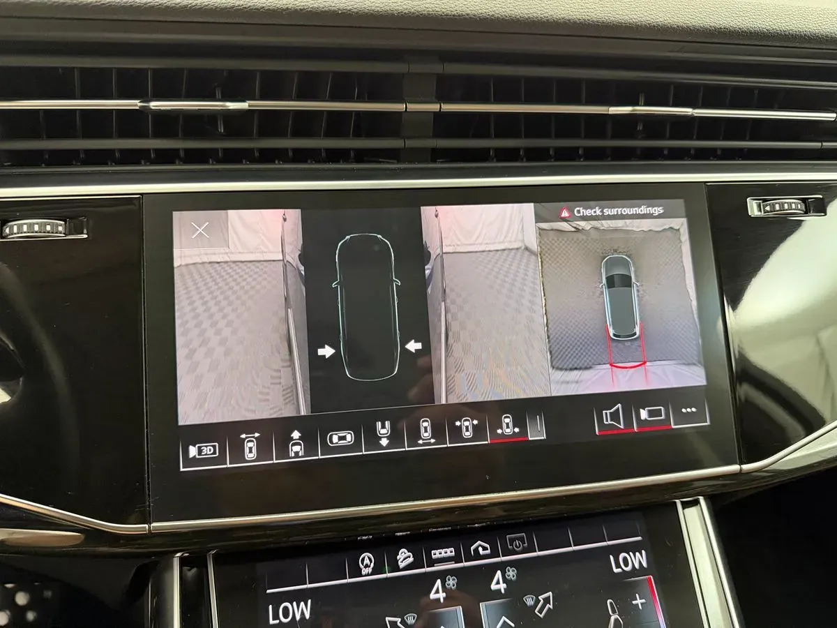 Audi Q7 photo 26
